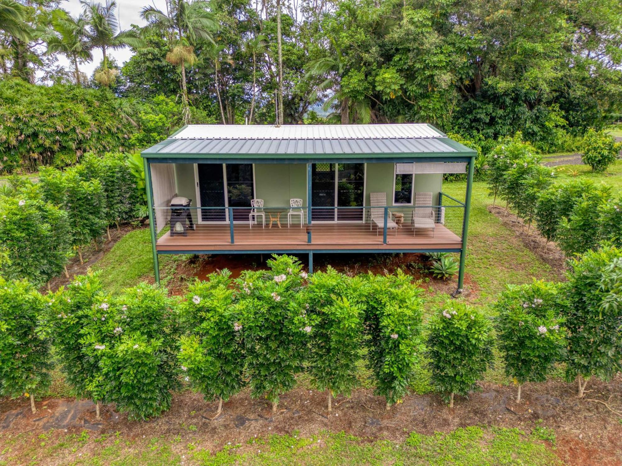 Mena Creek Flower House Экстерьер фото
