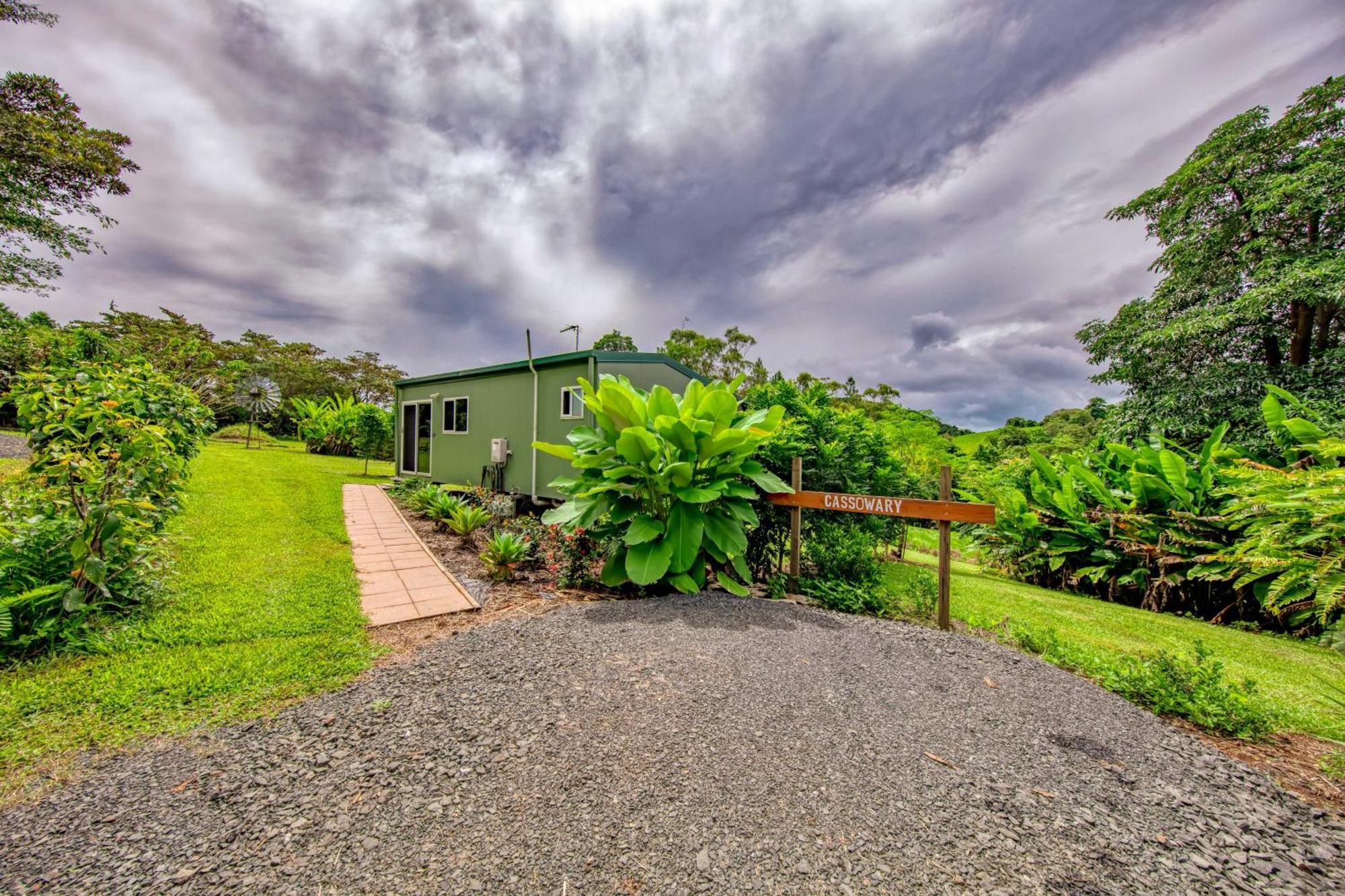 Mena Creek Flower House Экстерьер фото